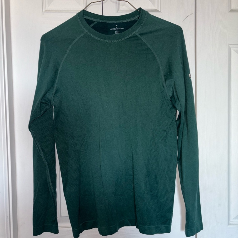 Fabletics Green Long Sleeve Shirt